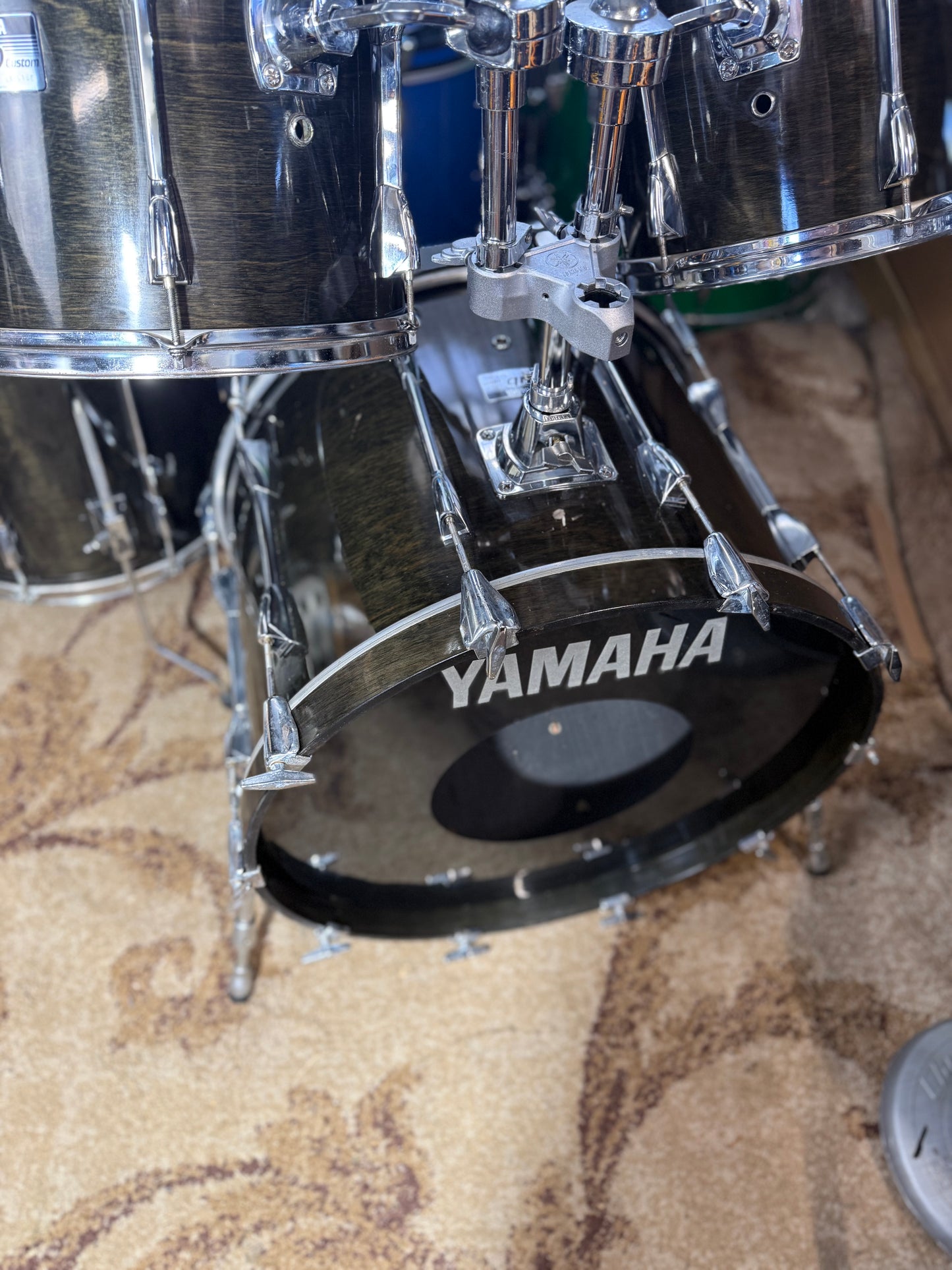 Yamaha Club Custom - Black Shadow Drum Set 22/12/13/16 Made in Japan