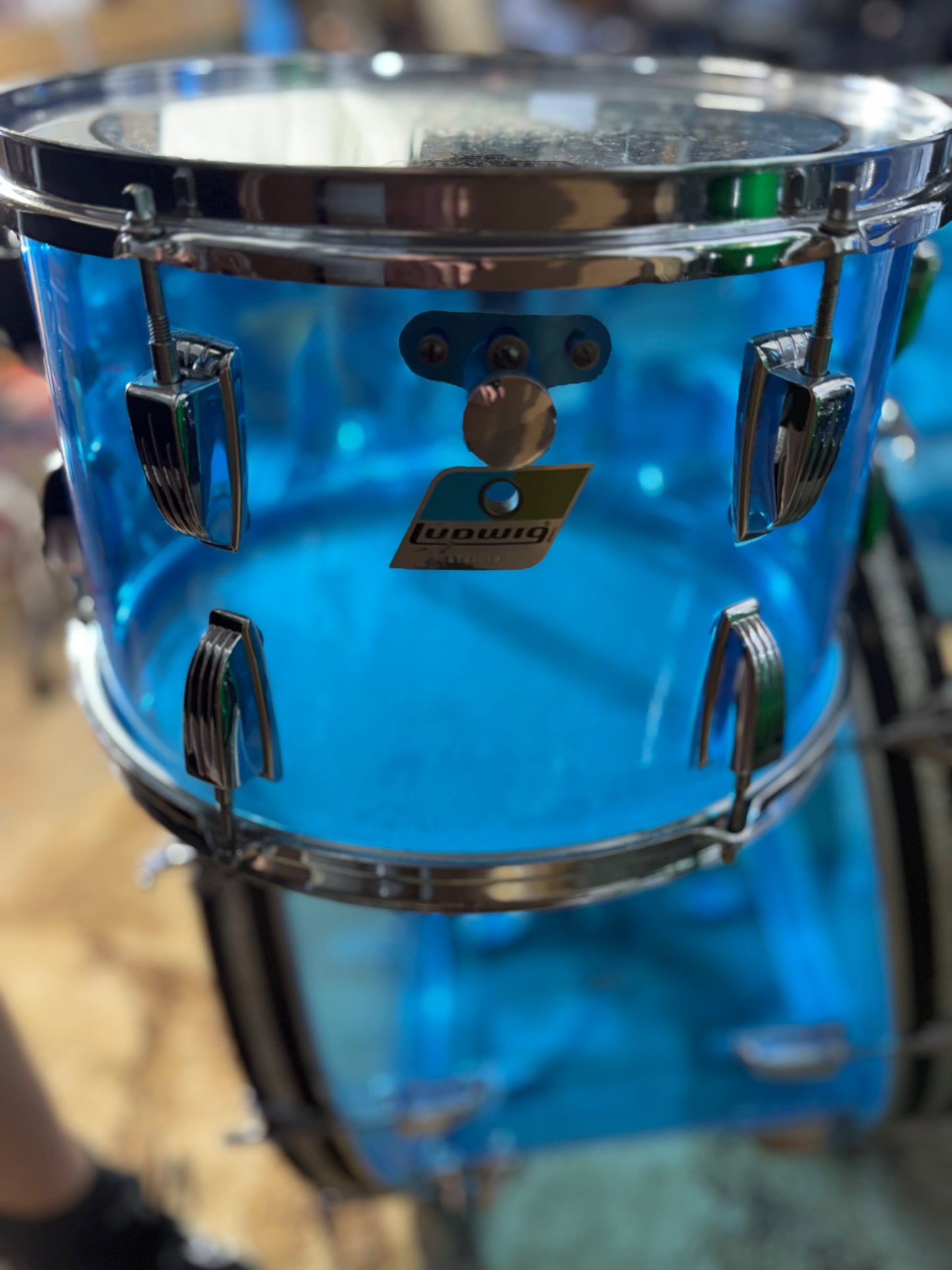 Ludwig Vistalite 22/13/16 Vintage Pointy Badge Drum Set - Blue