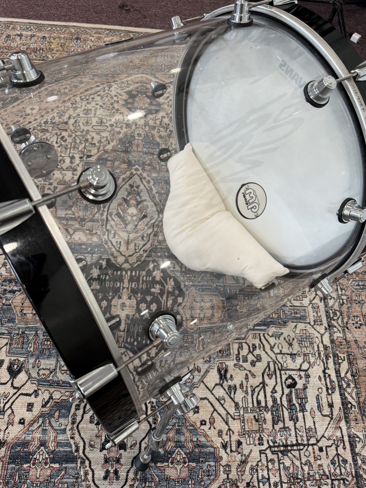 DW Design Series 18x22" Acrylic Bass Drum