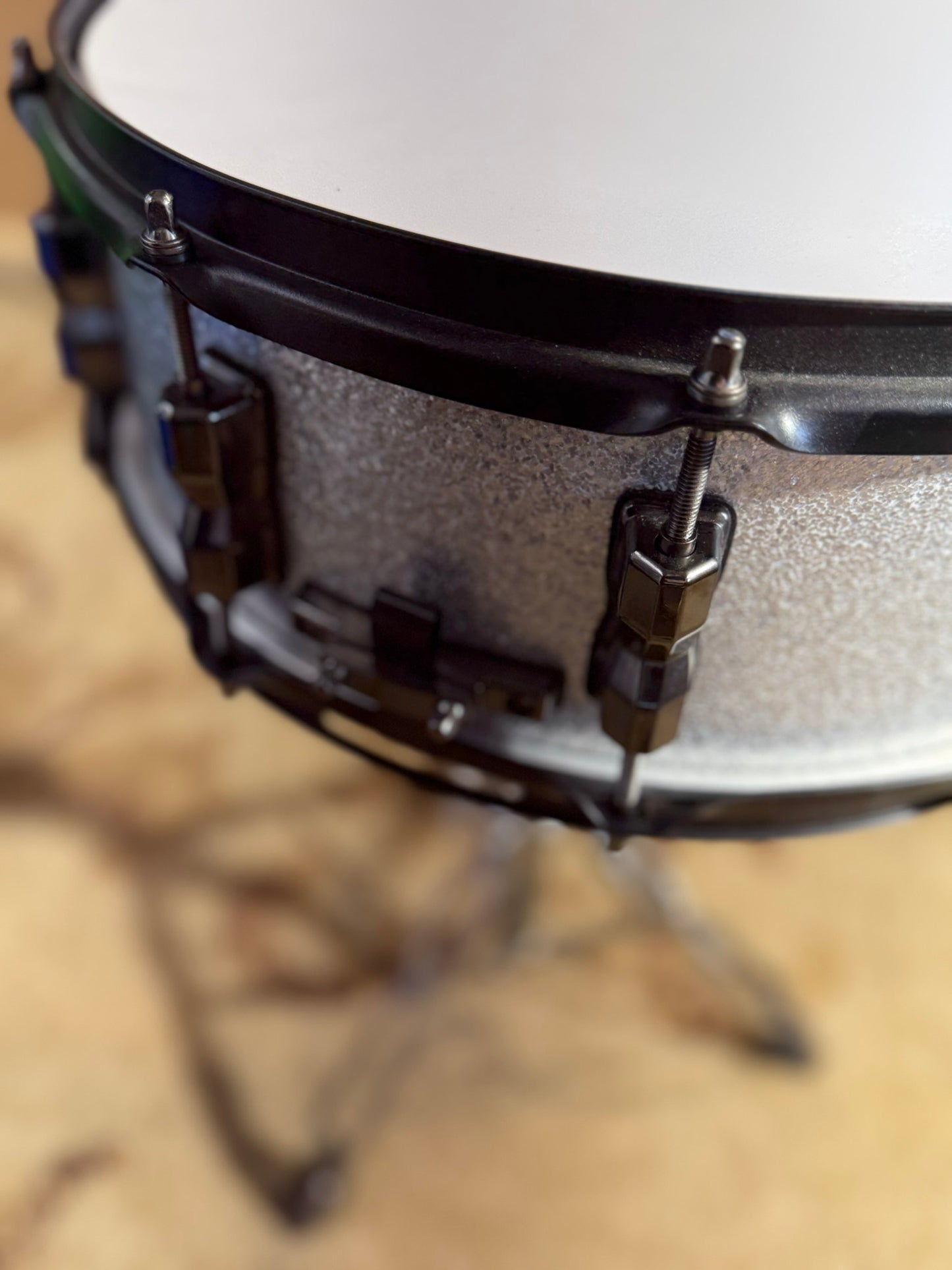 Walker Custom Drum Silver Sparkle 14x5.5" - Black Hardware Snare Drum