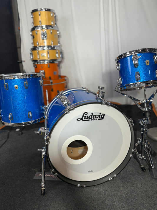 Ludwig Classic Maple 3pc 20/10/14 7-ply Blue Sparkle Drum Set