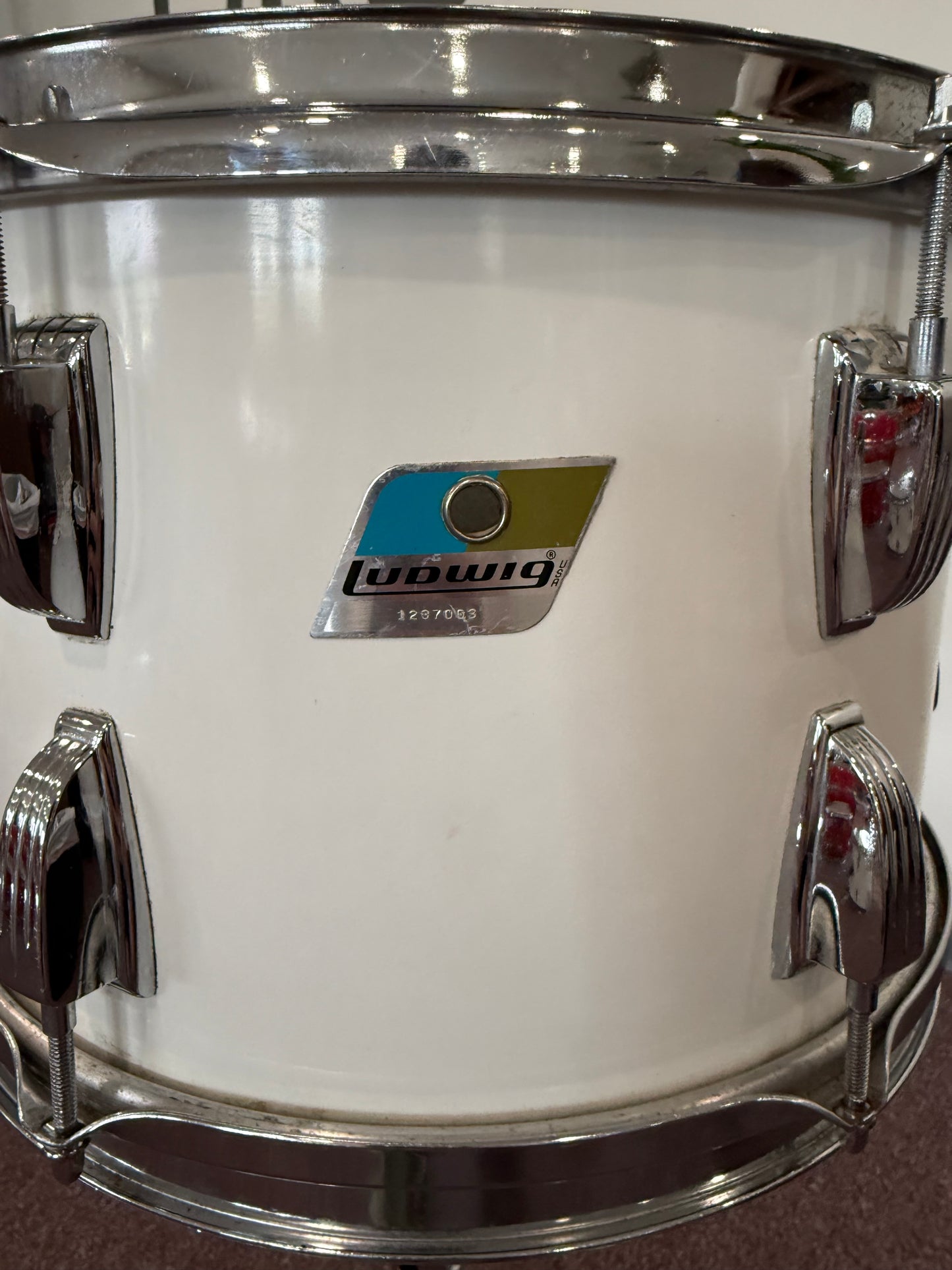 Ludwig 13x9" Rack Tom - Pointy Blue Olive Badge - White - Dampener