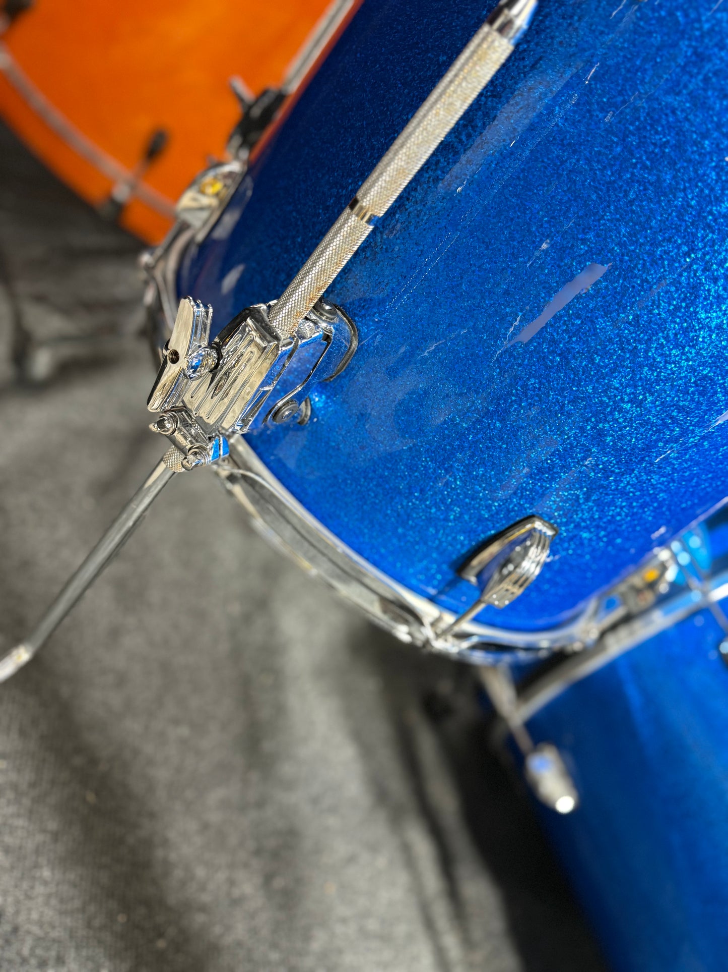 Ludwig Classic Maple 3pc 20/10/14 7-ply Blue Sparkle Drum Set
