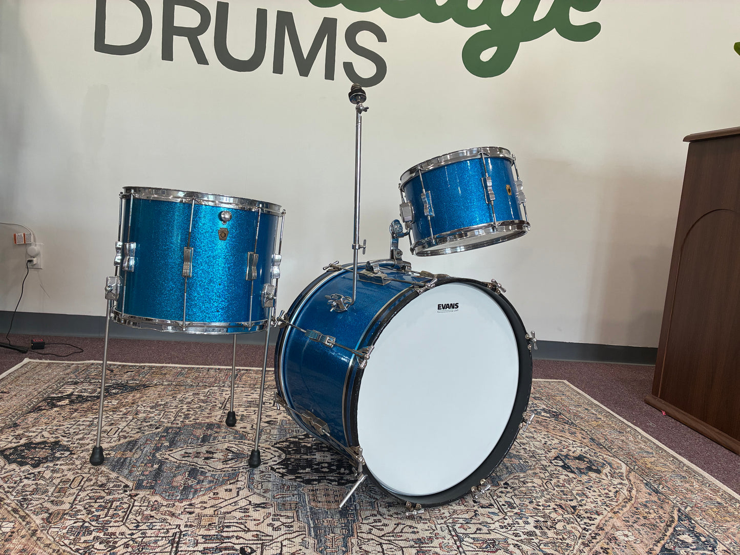 Ludwig 60s Club Date 20/12/15 - Blue Sparkle