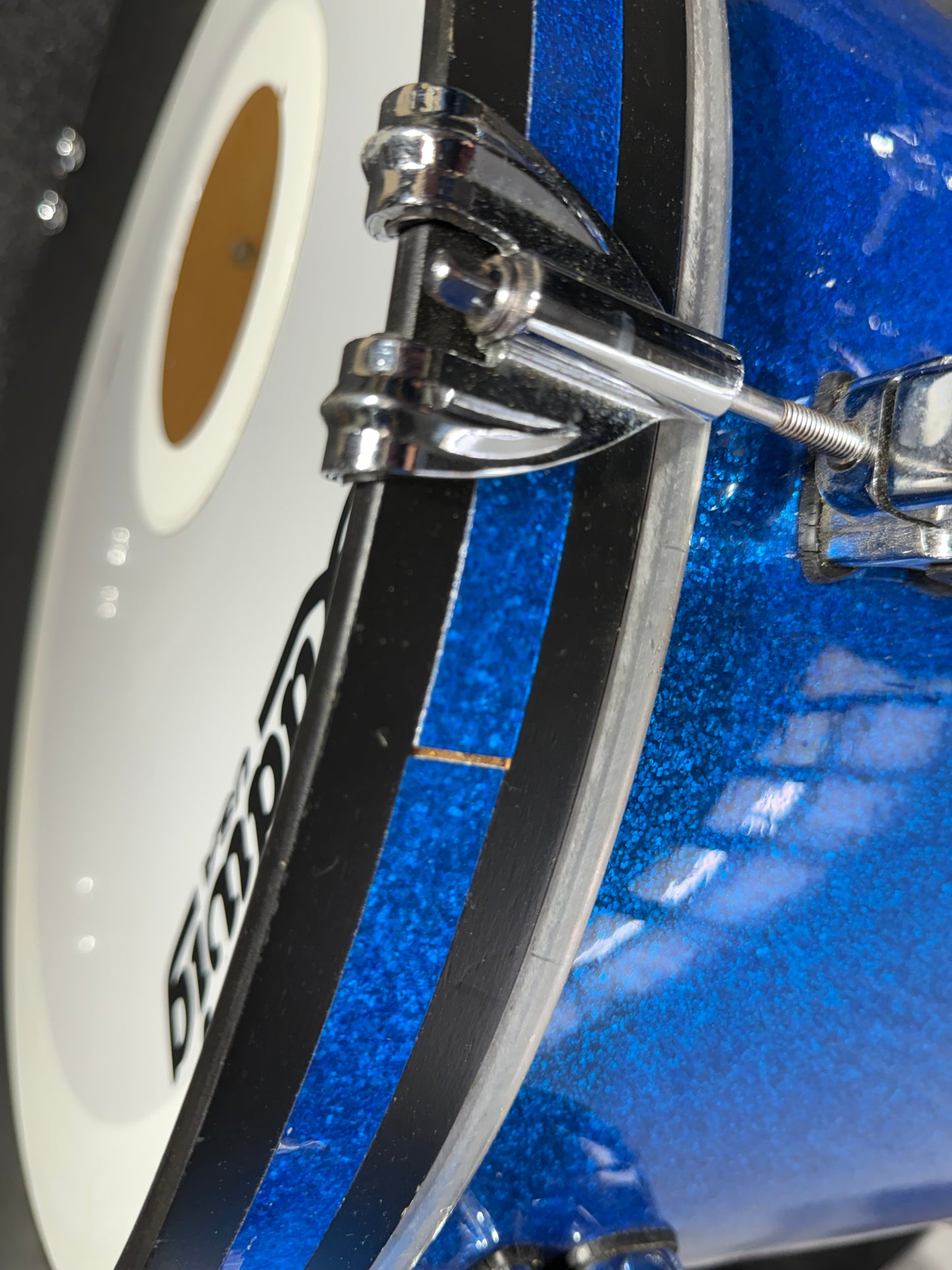 Ludwig Classic Maple 3pc 20/10/14 7-ply Blue Sparkle Drum Set