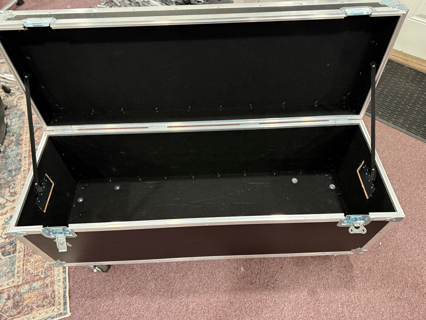 Penn Elcom Flight/Road Case 48x18x16