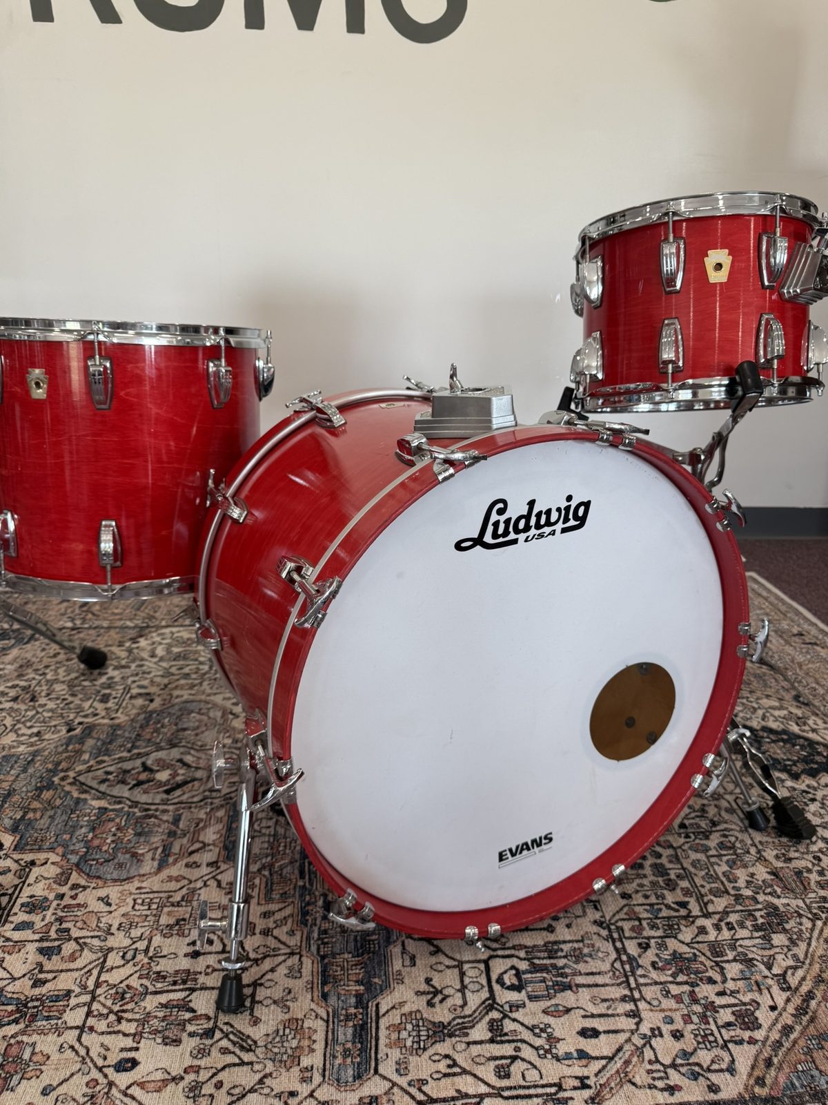 Ludwig Classic Maple 3-Piece Drum Kit - Red (16x22 / 9x12 / 14x16)