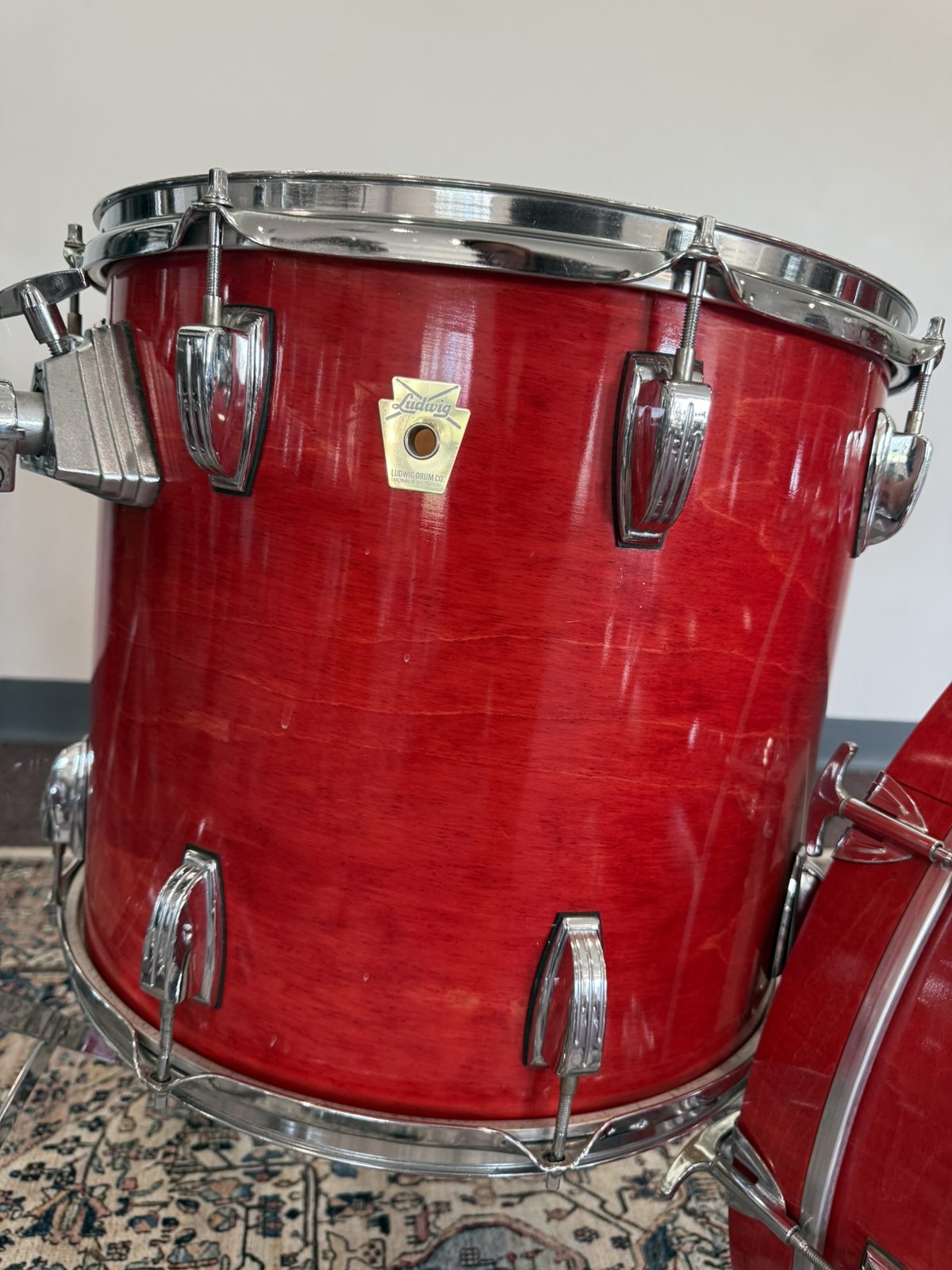 Ludwig Classic Maple 3-Piece Drum Kit - Red (16x22 / 9x12 / 14x16)