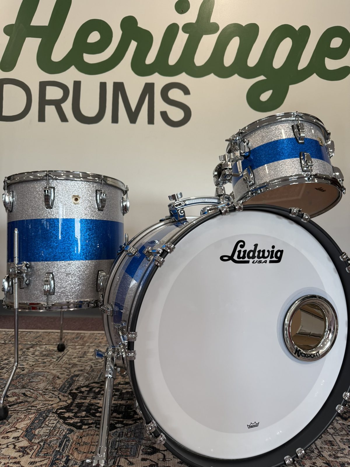 Ludwig Classic Maple Fab Outfit  3-Piece Shell Pack Silver-Blue-Silver Triband