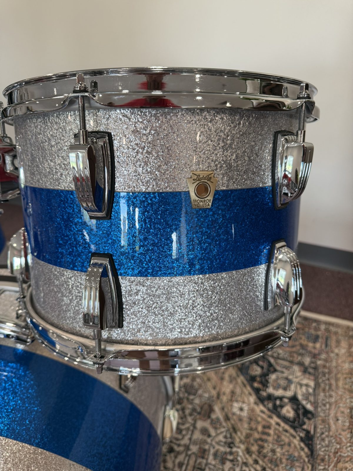 Ludwig Classic Maple Fab Outfit  3-Piece Shell Pack Silver-Blue-Silver Triband