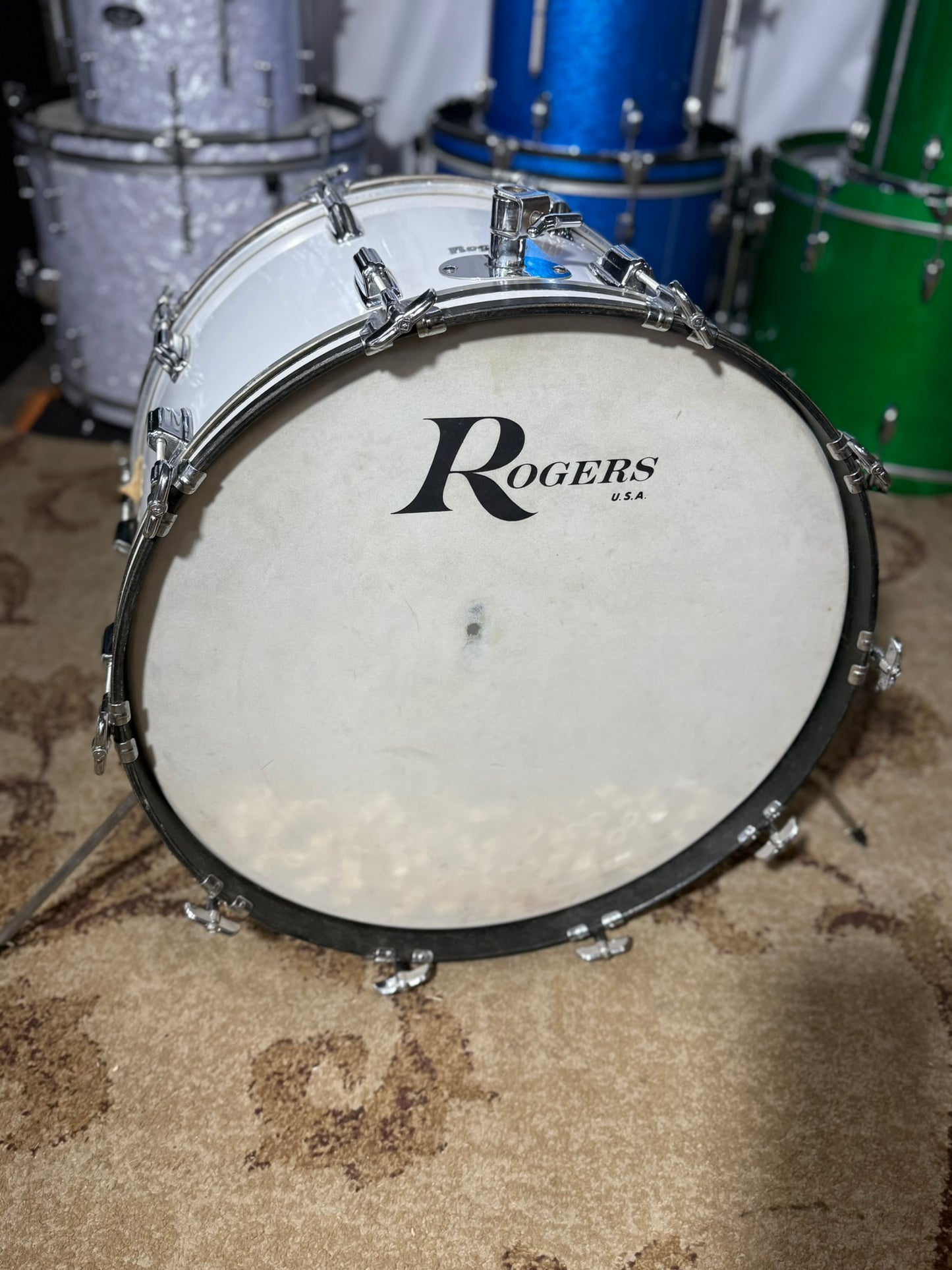 Rogers Londoner 1972 New England White Bass Drum Set 22x16