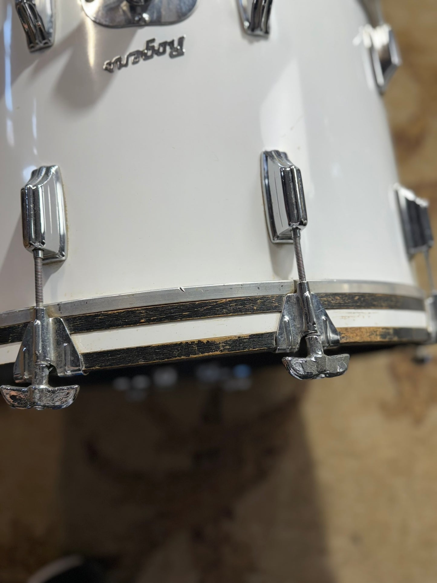 Rogers Londoner 1972 New England White Bass Drum Set 22x16