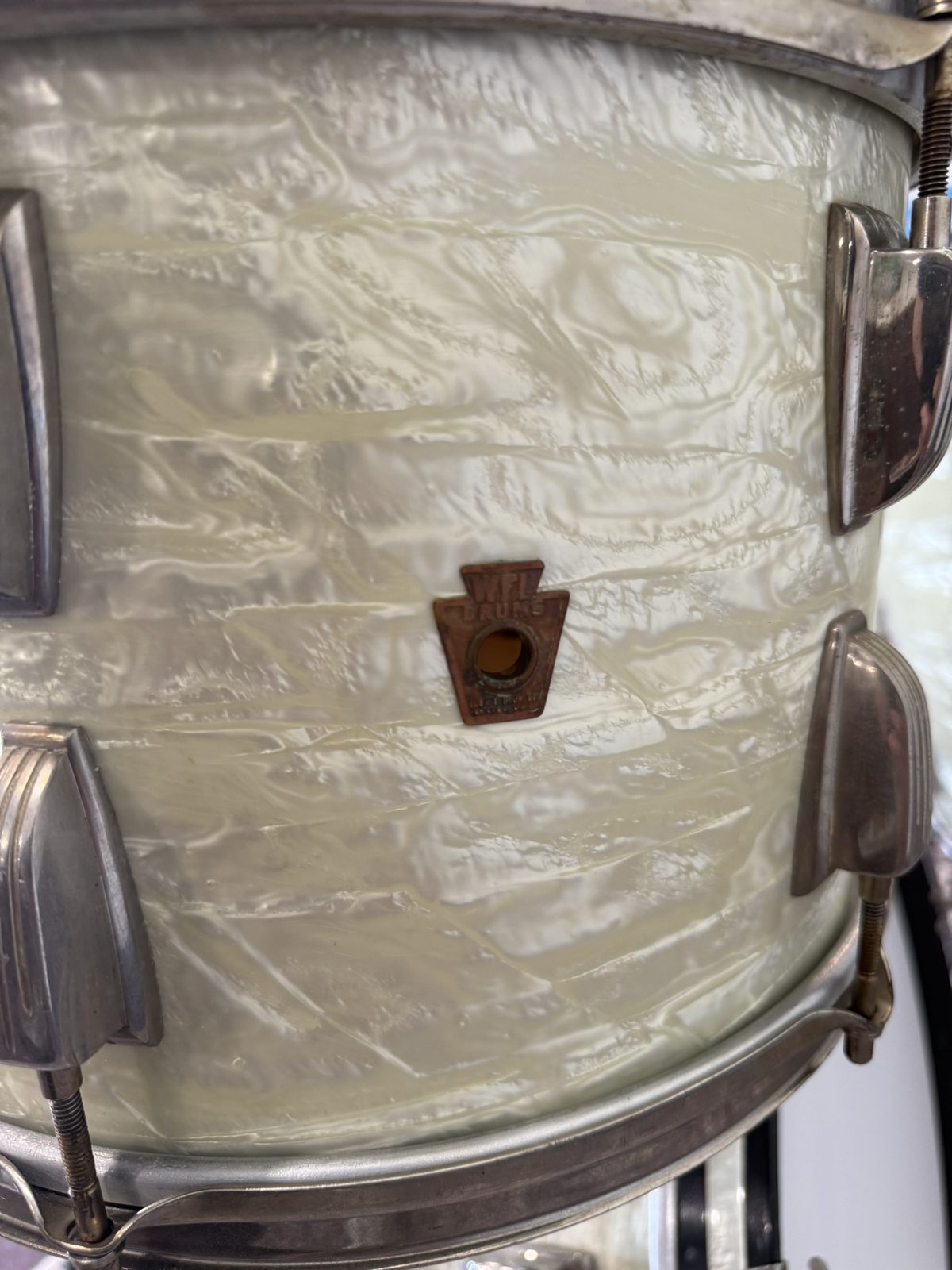 WFL/Ludwig Vintage 3-piece Drum Kit - White Marine Pearl (22/13/16)